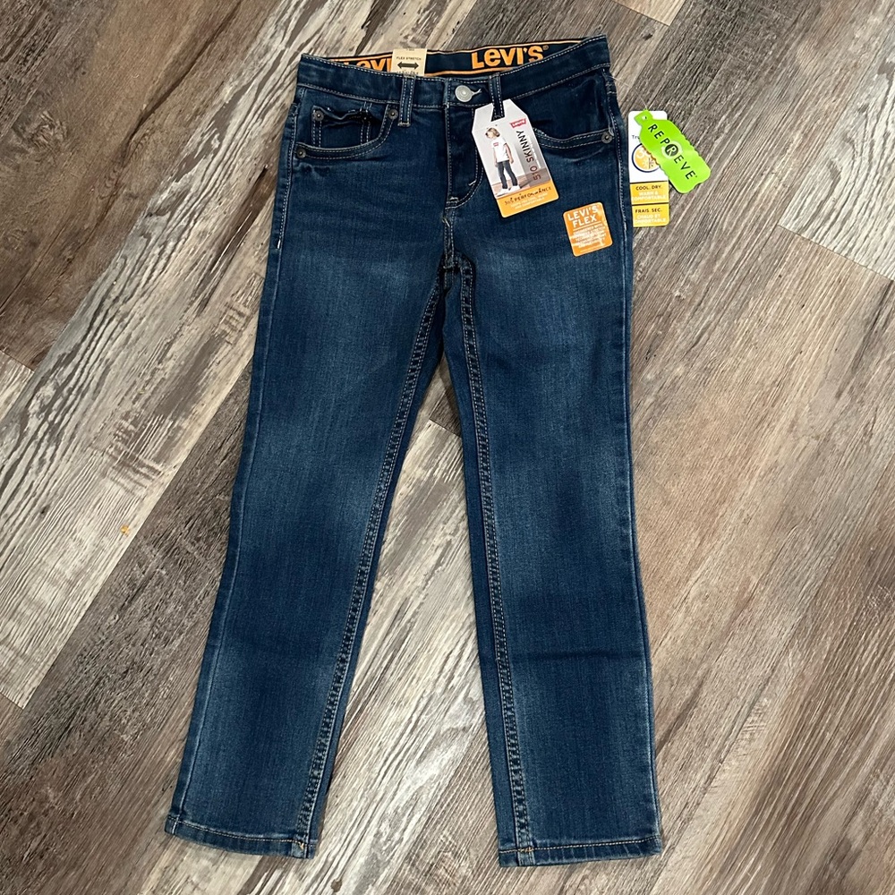 NEW!! Boys Levi’s 510 Skinny Jeans - Size 7